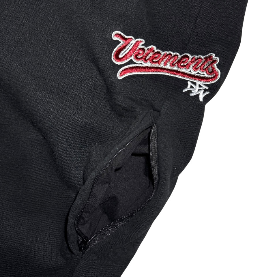 Vetements AW17 overized Bro sweatpants